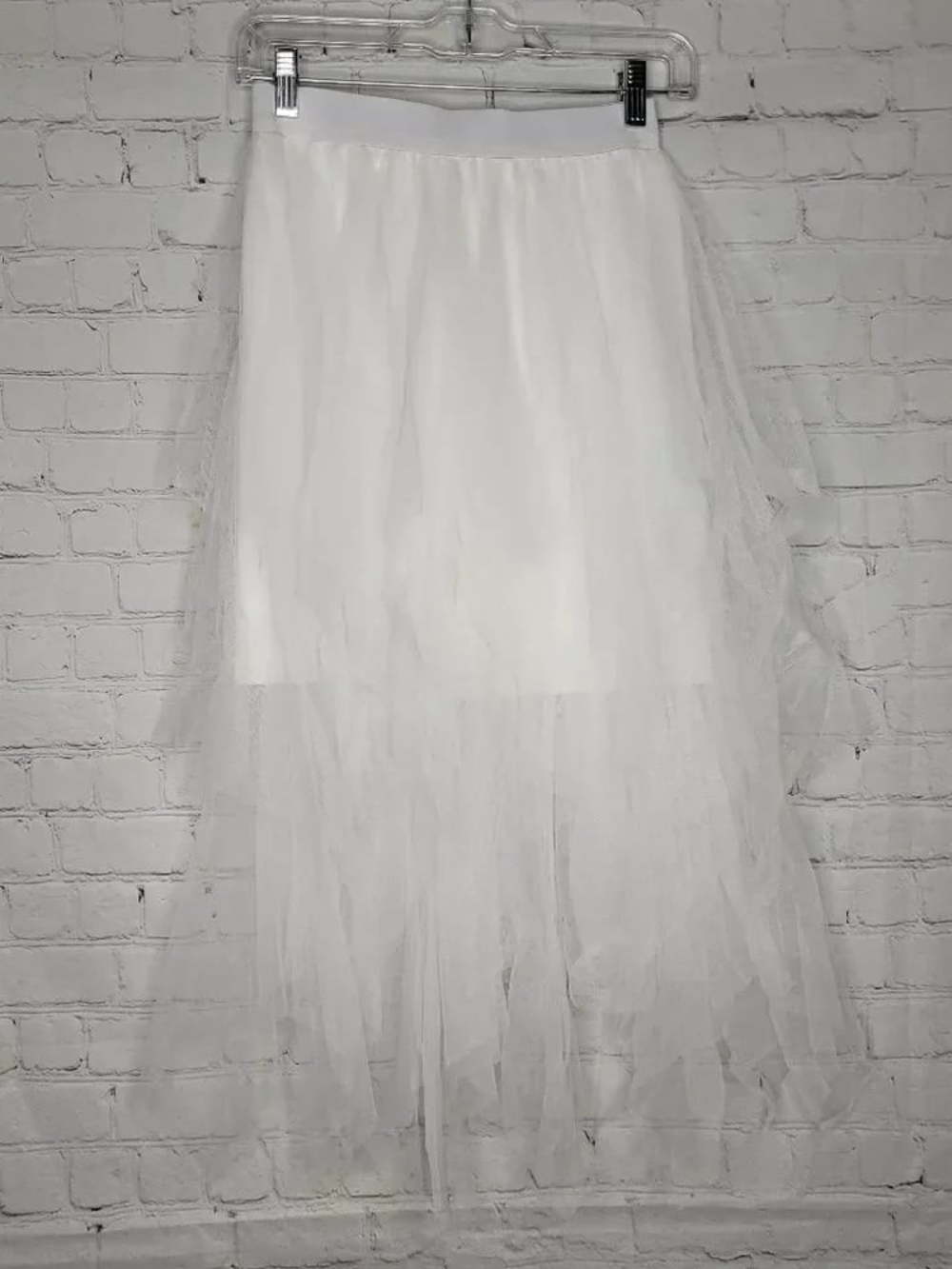 White Tulle Midi Skirt - Elegant Layered Design